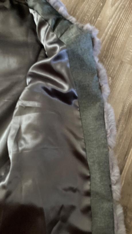 Kožušinová vesta darujem k nákupu, 