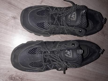 Nové pánské tenisky, 46