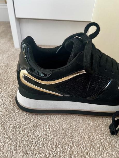 Tenisky, clara barson,39