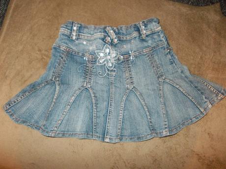 Riflová sukňa, 128