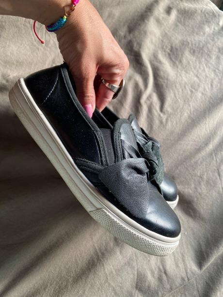 Kožené mokasíny, 31