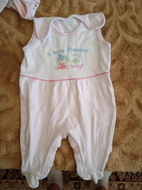 Balíček oblečenia pre dievčatko velkost 62, 62