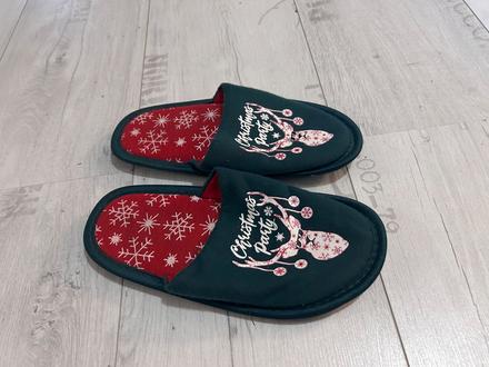 Vianočné papuče, 33