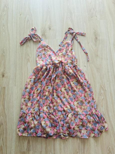 Nádherné kvetinkové šaty green apple, pc 43 eur, s