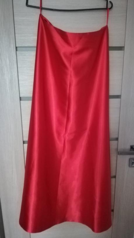 Spoločenské šaty, 42