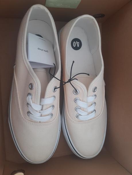 Damska vychadzkova obuv, 40