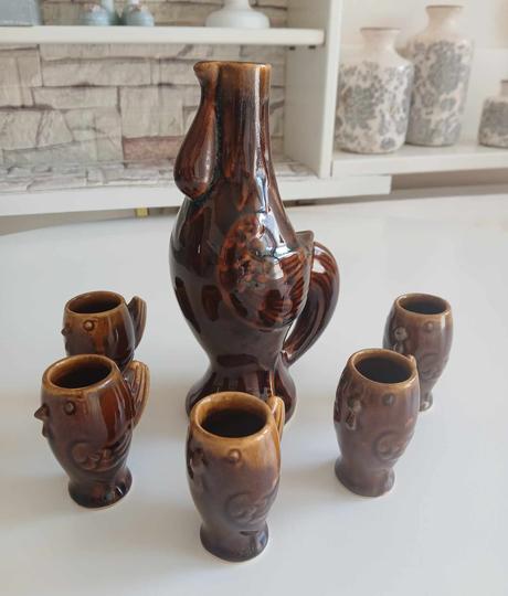 Jarná dekorácia - keramický kohútik so sliepočkami, 