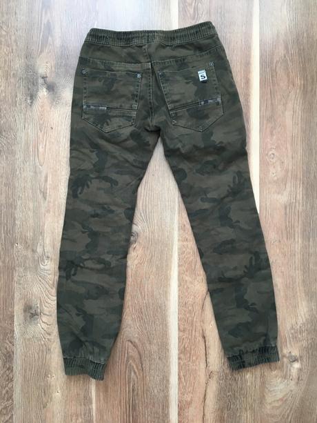 Nohavice maskáčové, 146