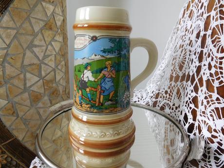 Korbel-keramika v ľudovom motíve,, 