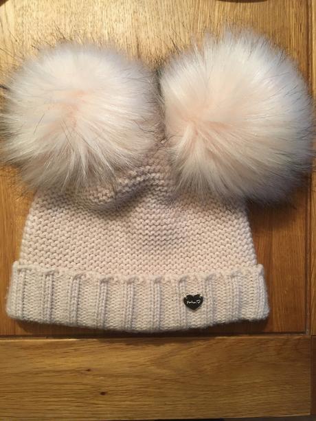 Bunda na zimu a zateplená čiapka s brmbolcami, 158