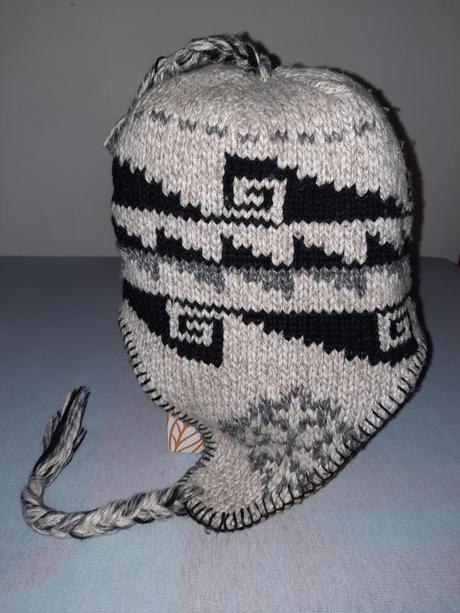 Čiapka s klopami na uši, 56