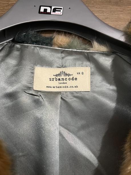 Dámska vesta značka urbancode veľkosť 8, s