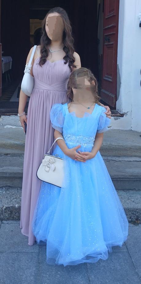 Šaty pre princeznú popolušku, 128