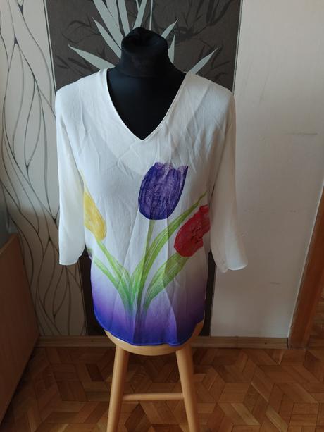 Blúzka s tulipánmi., 38