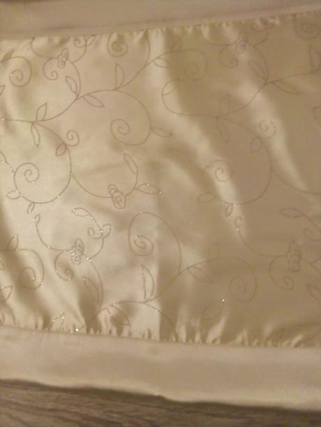 Satenove obliecky ,štola, 