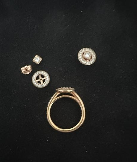 Náušnice + prsteň vo farbe gold rose zn. pandora, pandora