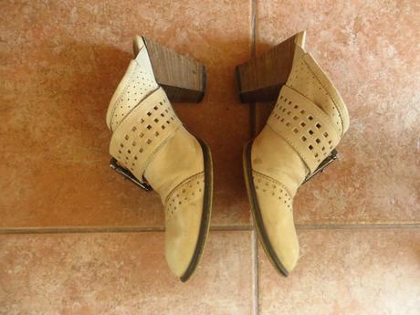 Kožené šľapky - veľ. 39, 39