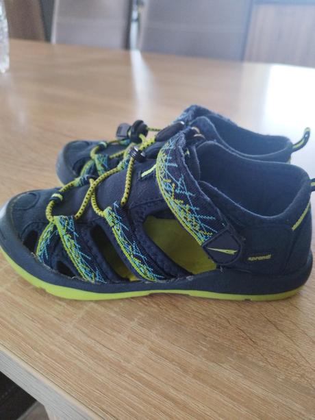 Sandálky, sprandi,29