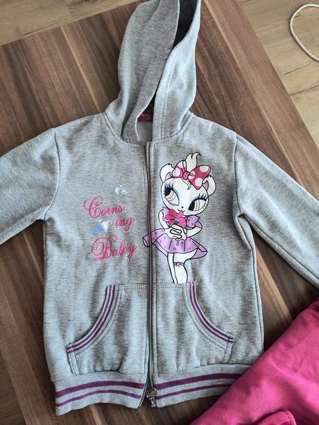 2 pekne mikinky, h&m,146