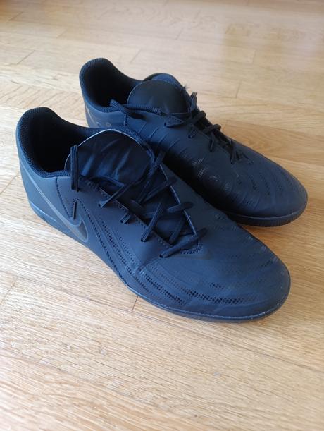 Halové kopačky, nike,44