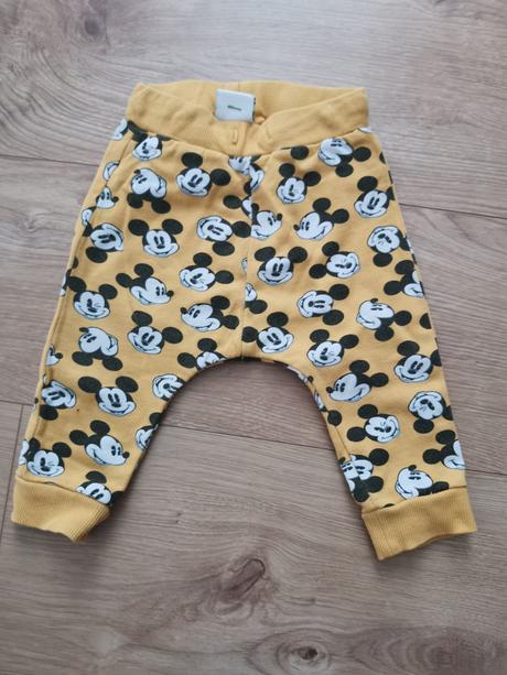 Tepláky mickey mouse, lindex,68