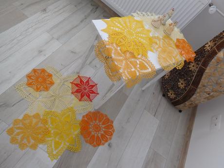 Háčkované oranžové dečky, 