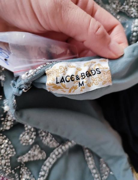 Spoločenské šaty, 38