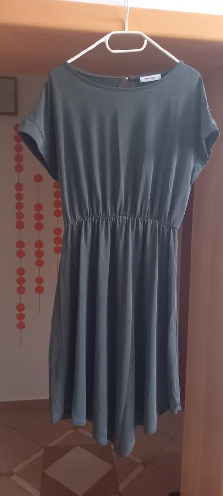 Asymetrické šaty, reserved,m