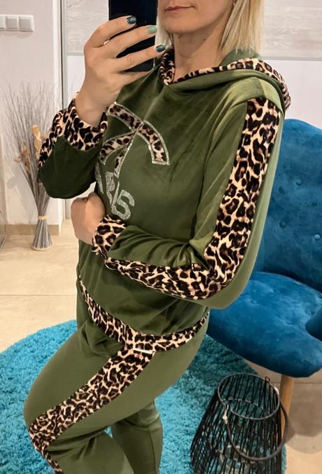 Dámska zamatová súprava s kapucňou (uni), l / m / xl