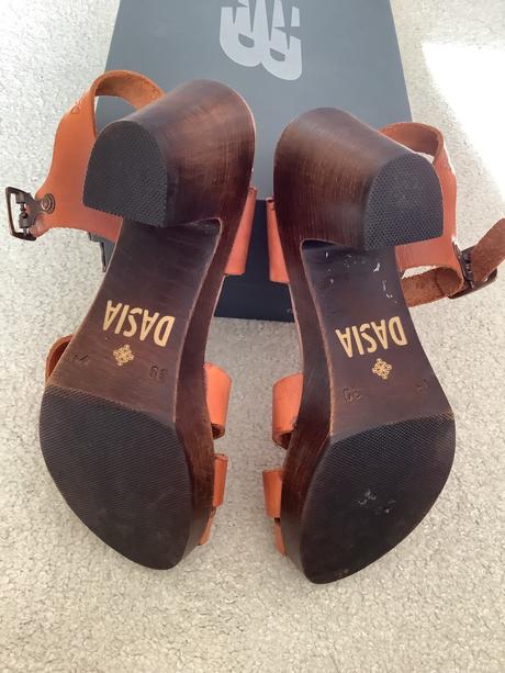 Kožené sandále dasia, 39