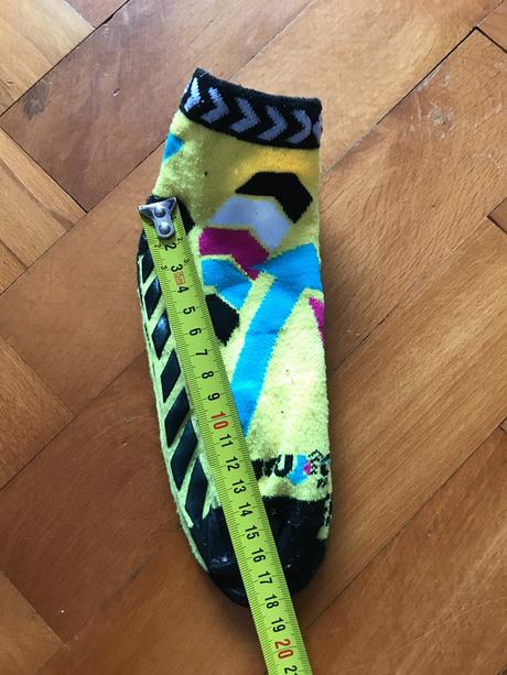 Protišmykové ponožky, 37