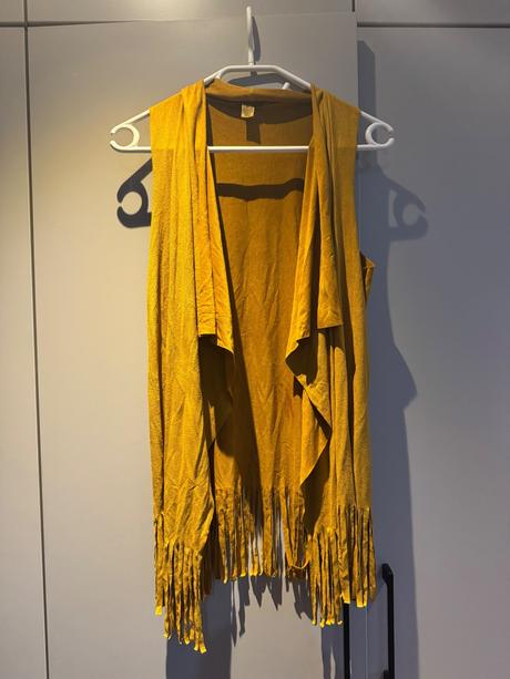 Dámska vestička so strapcami, 34