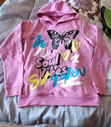 Mikina 152 nenosena., gate,152