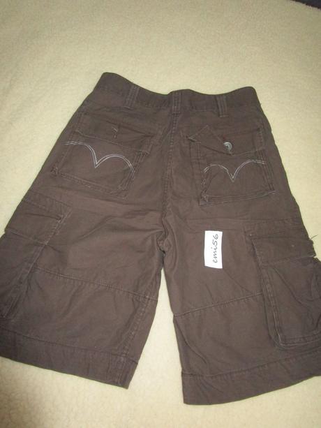 Bermudy znač. 1351, levis,30