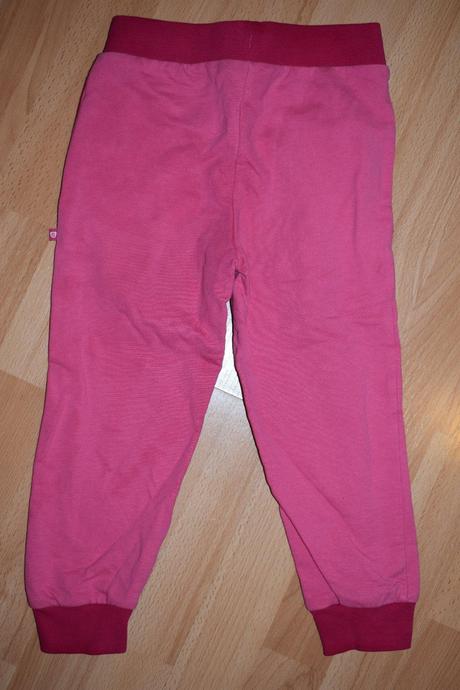 Ružové tepláčiky, gmini,104