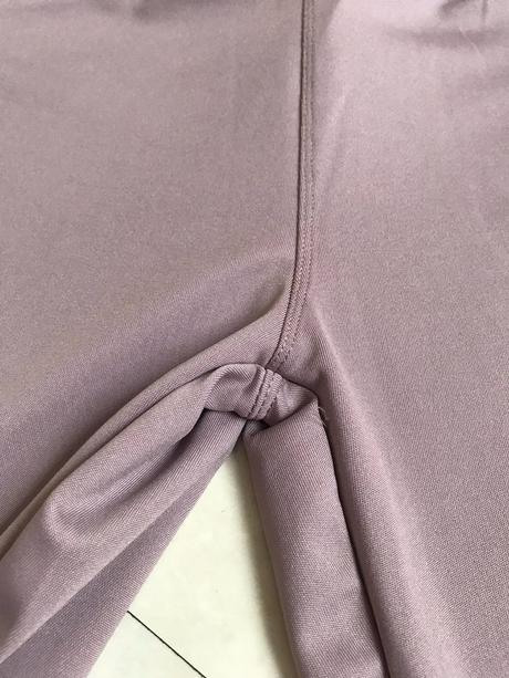 Kvalitné pevné legíny, l