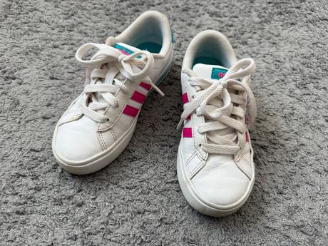 Biele tenisky adidas v.31, adidas,31