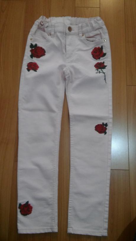 Slimkove rifle s ružami top stav, h&m,122