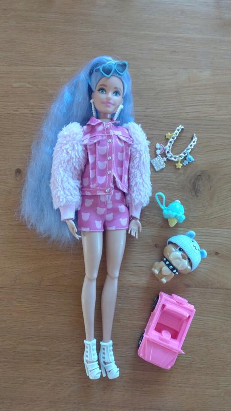 Barbie extra, 