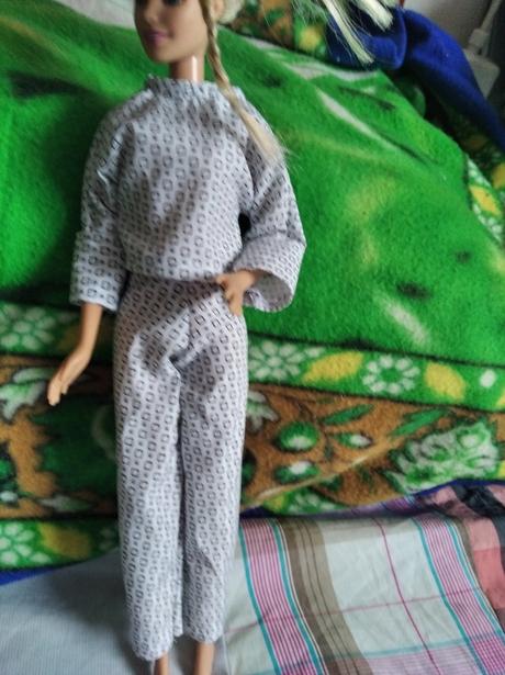 Oblečenie pre barbie,