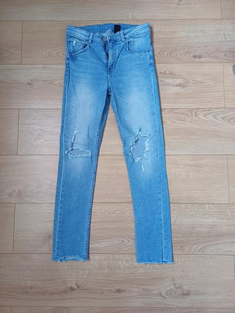 Bledomodré rifle, h&m,158