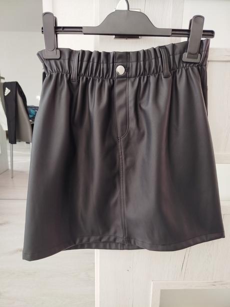 Koženkové sukňa, 164