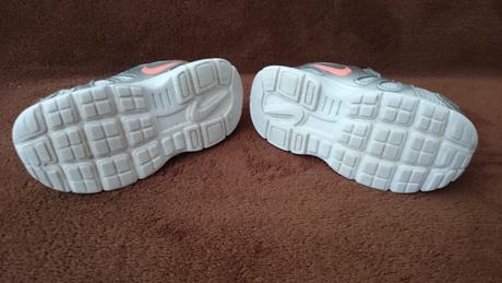 Šedé dievčenské tenisky zn. nike (č. 25), nike,25