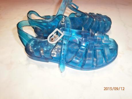 Gumenné topánky vhodné aj do vody, 23