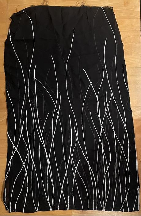 Sukňa na dokončenie,