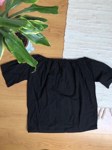 Čierny top španielsky strih handmade, s