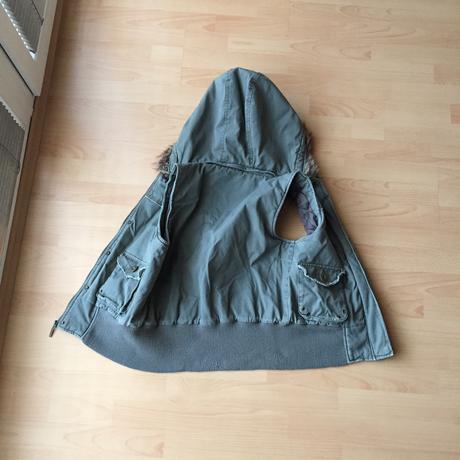 Khaki zelena vesta, 42