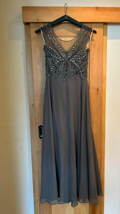 Plesové dlhé šaty, m