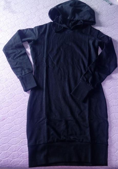 Čierne mikinové šaty s kapucňou, xs