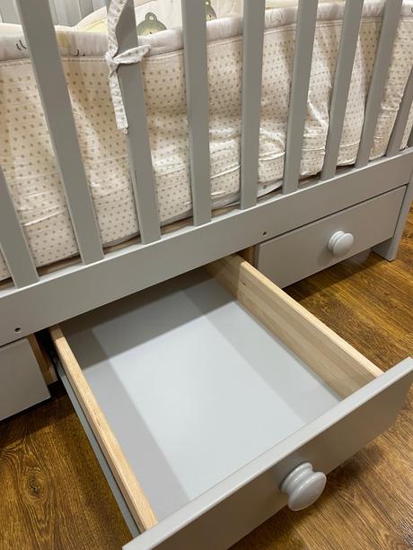 Predám detskú postieľku, šírka (cm): 60,dĺžka (cm): 120